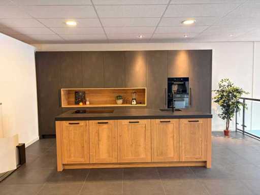 Rotpunkt - Bucătărie showroom cu electrocasnice