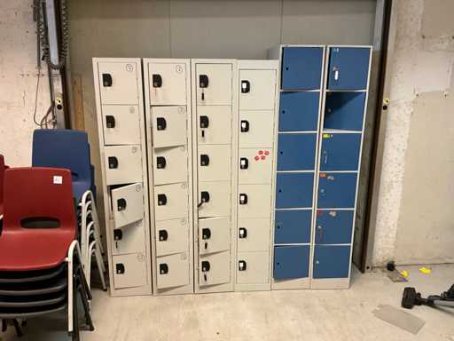 Locker cabinet (6x)