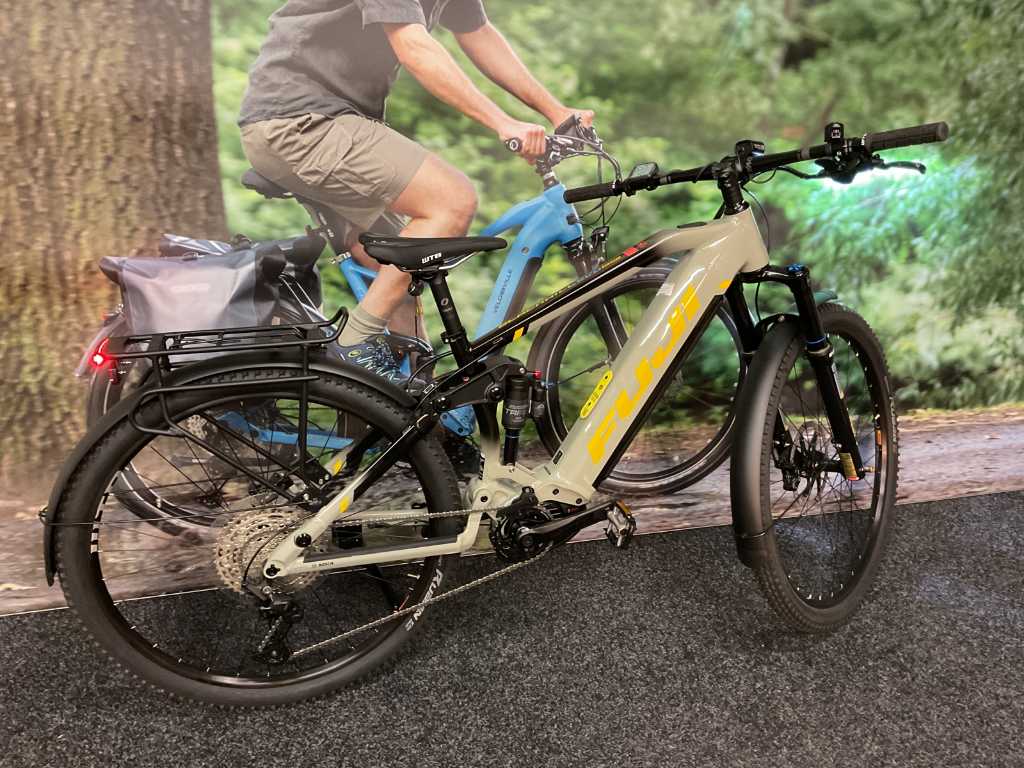 Evo electric mountain online bike