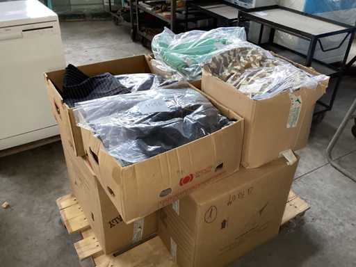 Various clothing (300x)