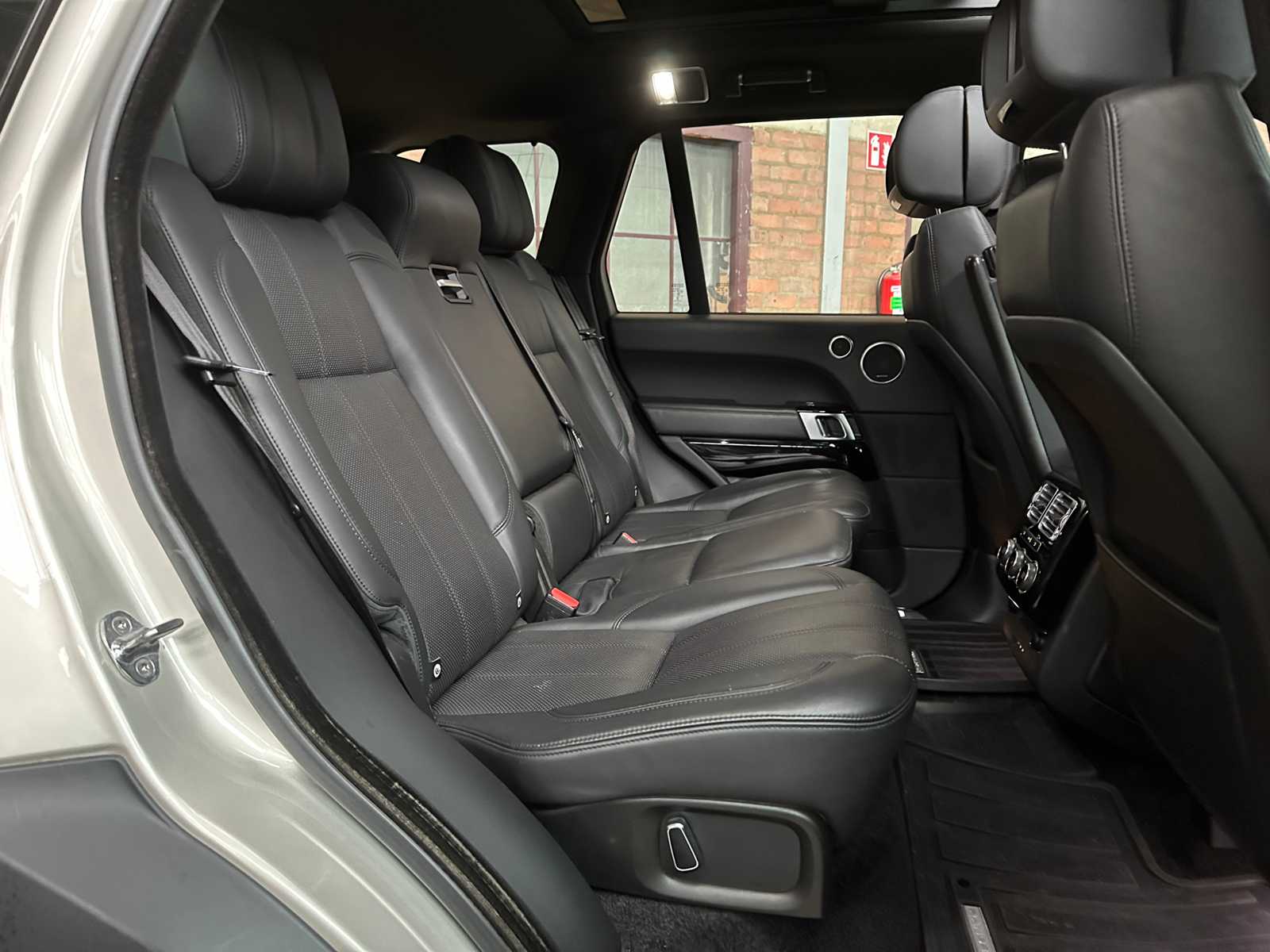 Land Rover Range Rover 4.4 SDV8 Autobiograpy 340pk 2014 (Origineel-NL), 4-THS-30