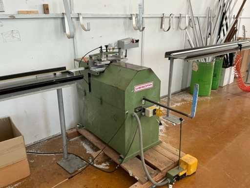 1994 WEGOMA GL142M PVC Glazing Beading Machine