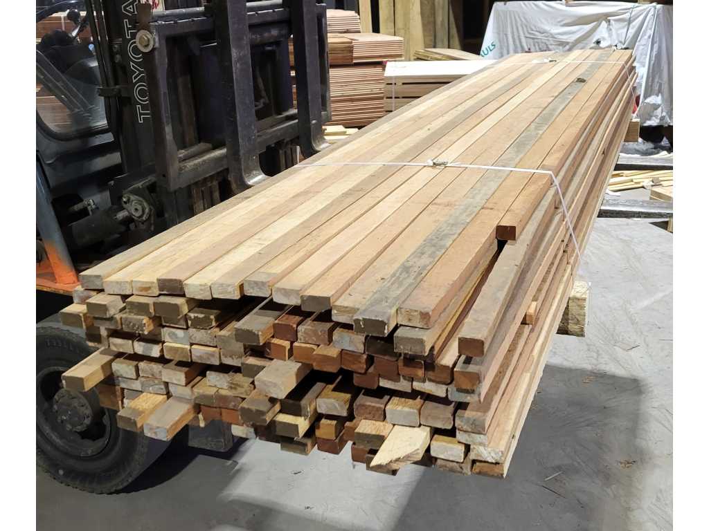 330m1 Hardwood slats approx. 20x30mm 120pcs./ 275cm 
