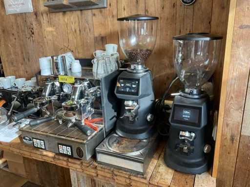 Râșniță de cafea Pavelly F64EVO