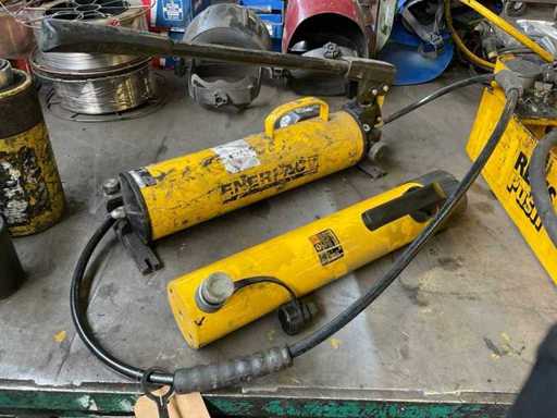 Enerpac Ultimate Hydraulic Hand Pump