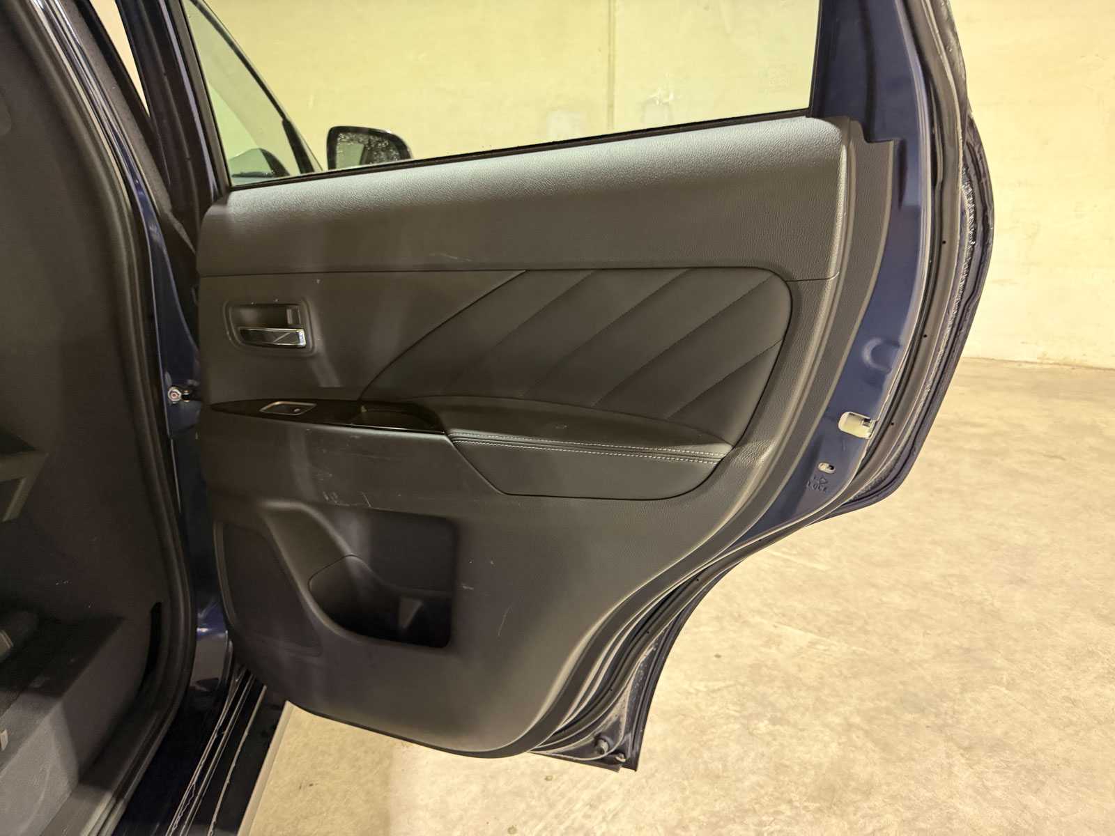 Mitsubishi Outlander 2.2 DI-D Instyle 4WD 150pk 2017, V-802-JZ