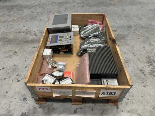 Partia komponentów sterowania przemysłowego i elektroniki