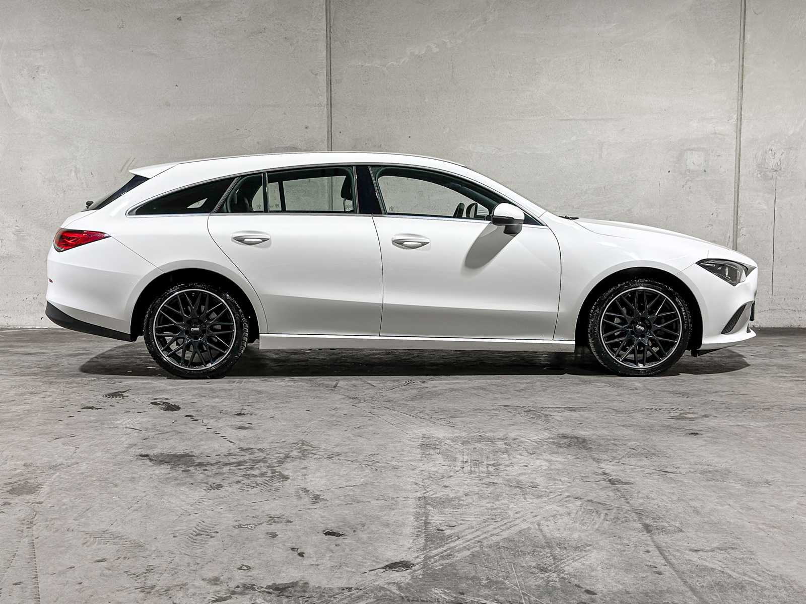 Mercedes-Benz CLA180 Premium 136hp 2020 CLA-class Shooting Brake, T-731-ZZ