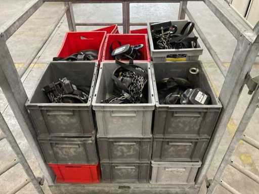 Lot of 500kg chain hoists with chain bag, 25 pieces