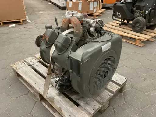 Teledyne V465D Benzinemotor