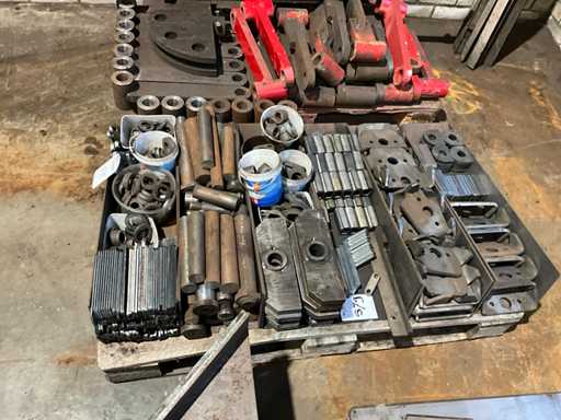 Passtukken, pennen en bussen