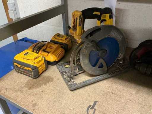 DeWalt DCS576 Battery circular saw (2x)