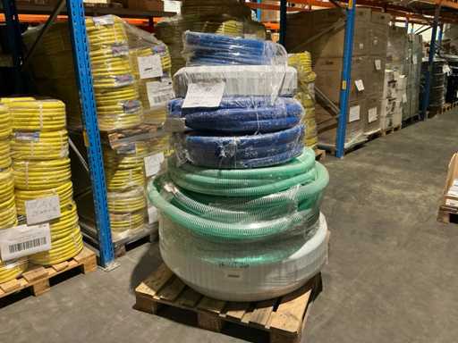 Various Maxuflex hoses (11x)