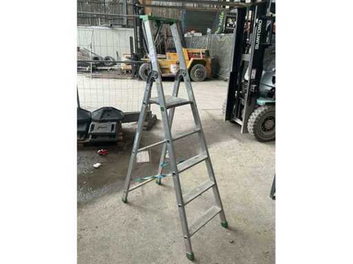 Escabeau facial en aluminium