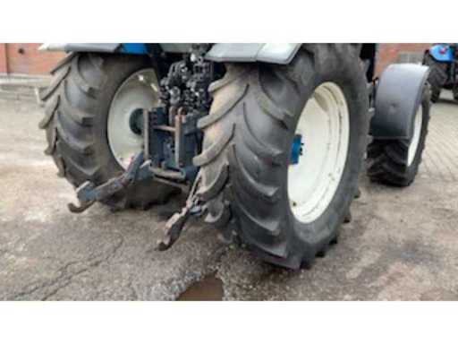 2b8b9468-02d5-486d-ac7e-e94798d916b9.mp4