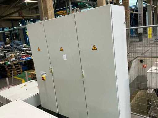 Schakelkast met inhoud