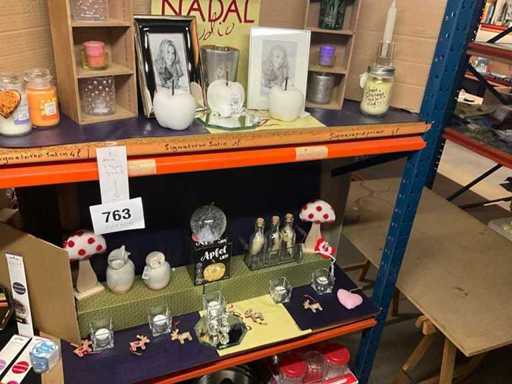 Various decoration/gift items