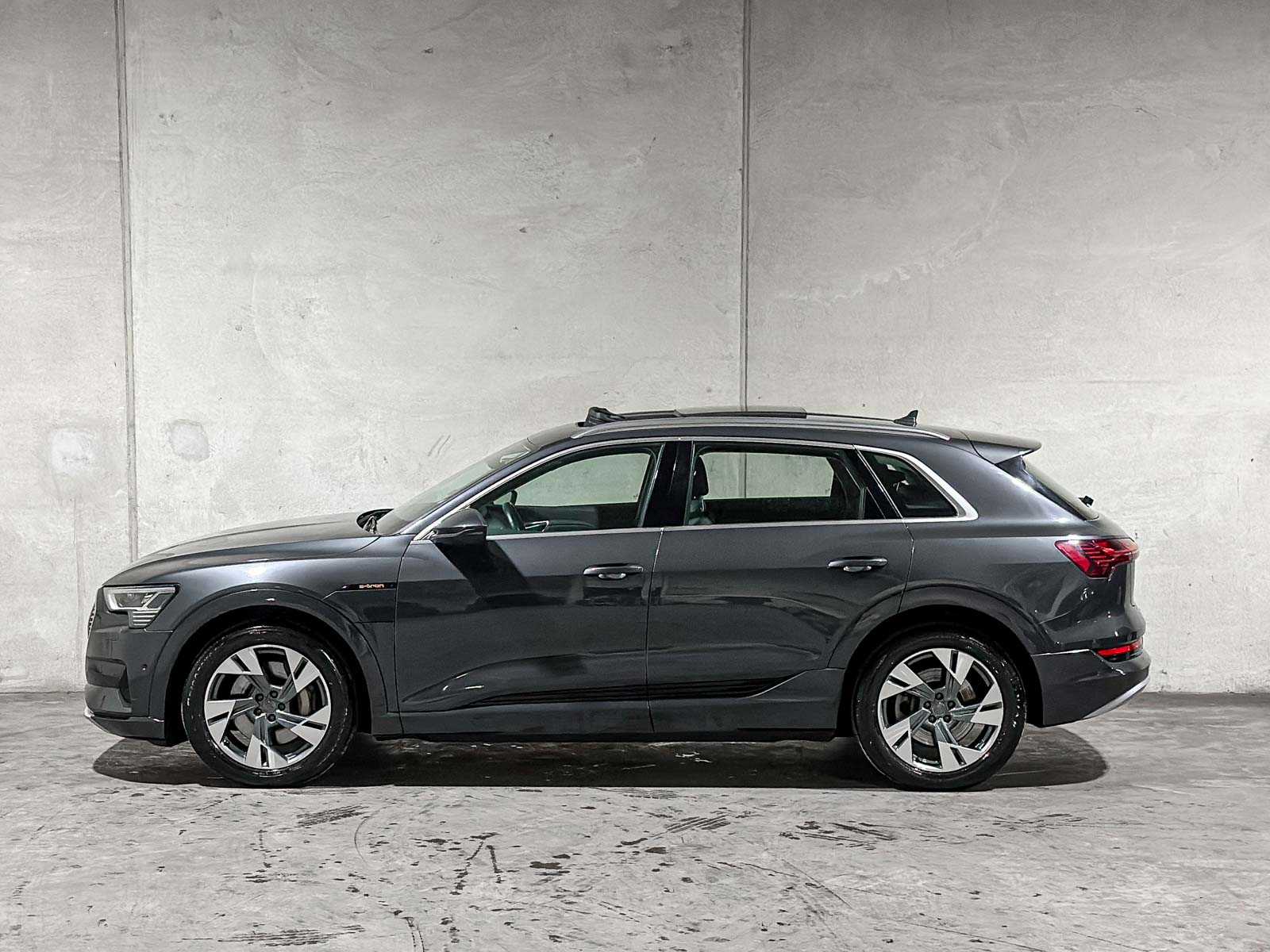 Audi e-tron 50 Quattro Launch Edition Plus 71 kWh 313pk 2020 (Origineel-NL + 1e Eigenaar), H-770-SH