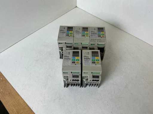 Omron Sysdrive 3G3EV Frequenzwandler (5x)
