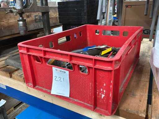 Charge von Handwerkzeugen