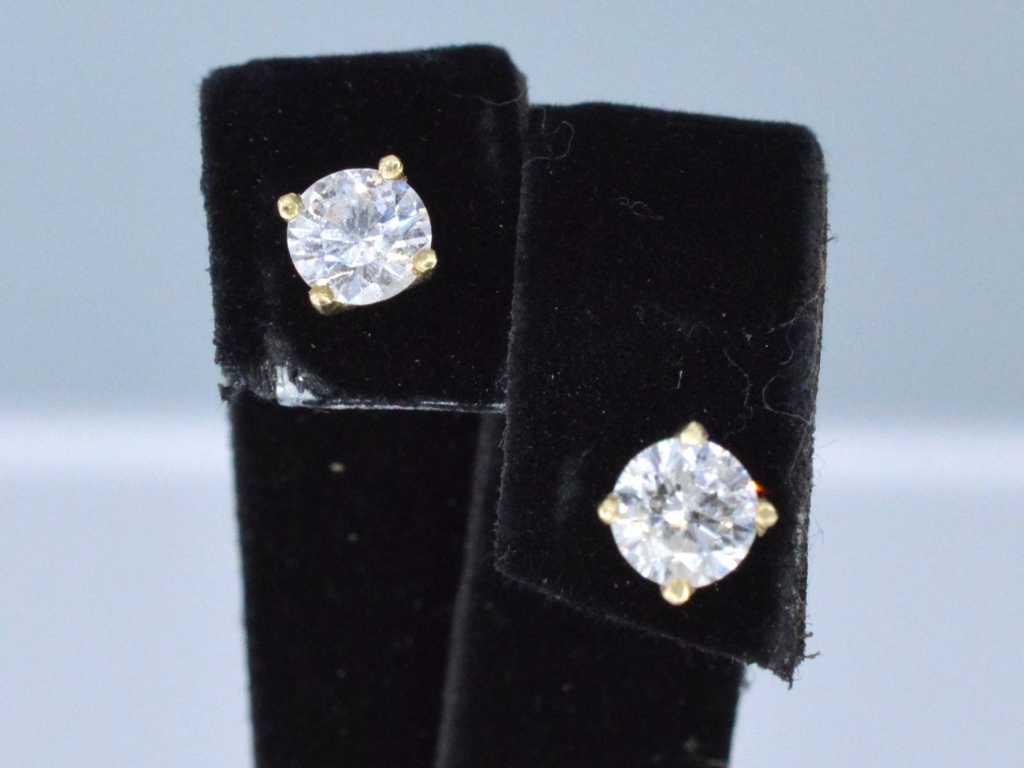Gouden diamanten oorbellen van 1.00 carate