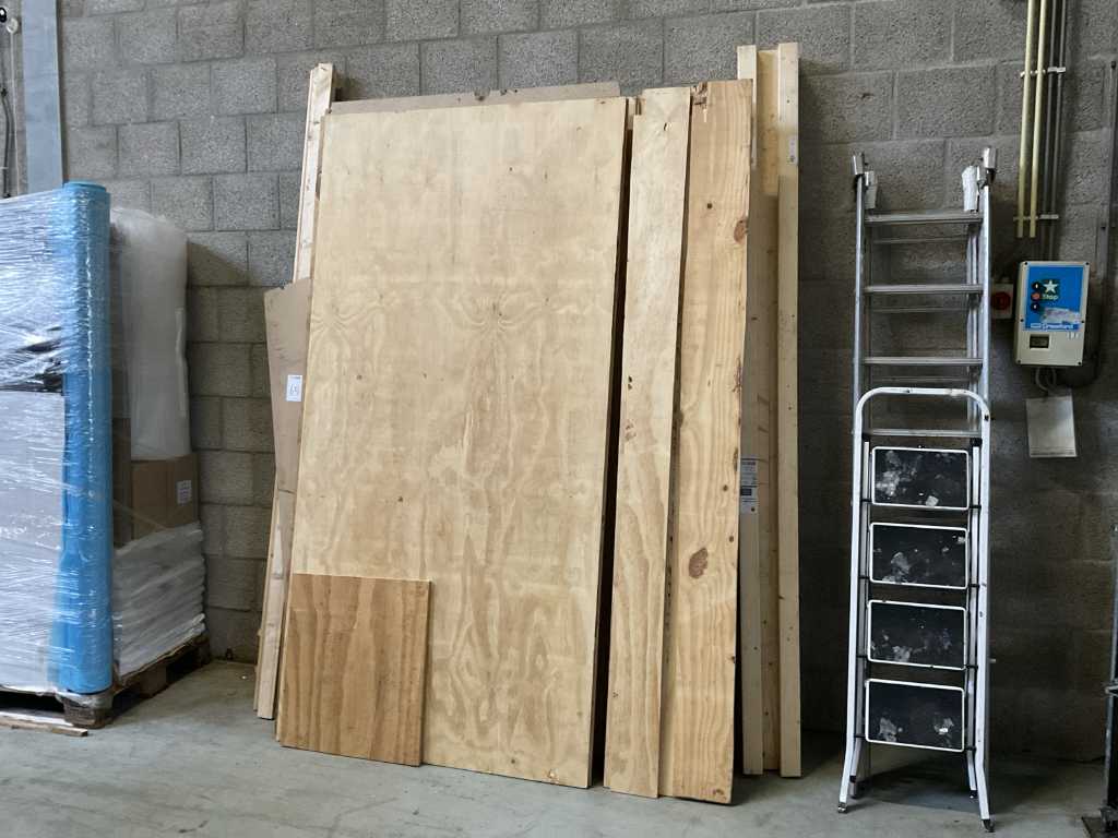 Batch of wood and sheet material