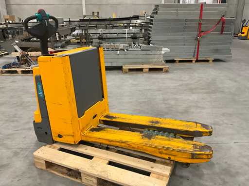 2018 Jungheinrich EJE C20 Electric Pallet Truck