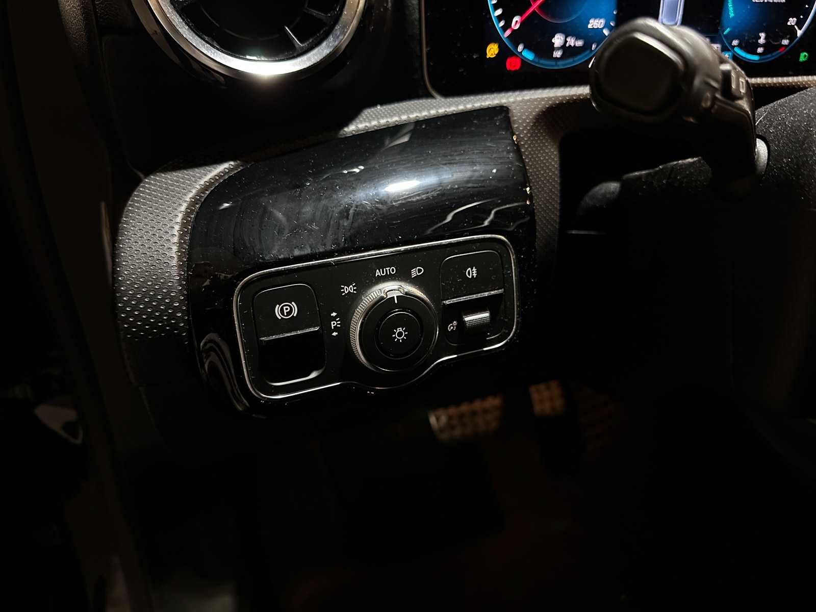 Mercedes-Benz A200 Business Solution AMG A-klasse 163pk 2019 (Origineel-NL), XH-436-L