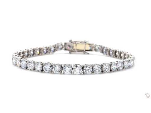 Platina armband met 10,01 crt. diamant