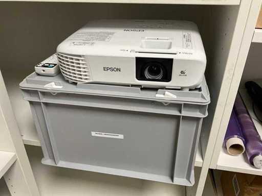 Epson EB-FH06 Beamer