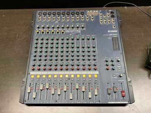 Yamaha MG166c Mixer