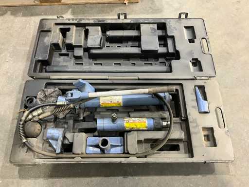 Cric hydraulique manuel Omega 4350P