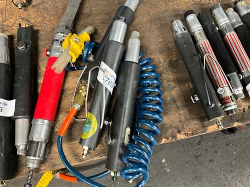 Vari utensili pneumatici (3x)