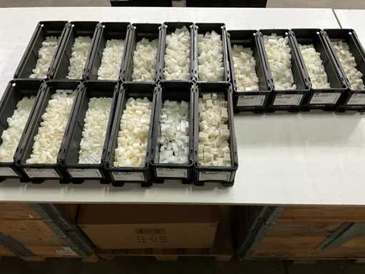 Würth Isolatiehuis V-Zange männlich/weiblich verschiedene Größen weiß in stapelbaren Behältern