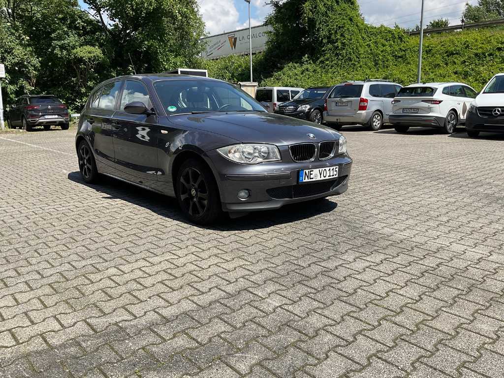 BMW - 1er - Pkw - 2005