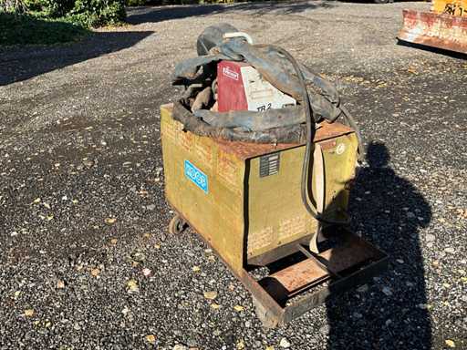 Acheter KLG300 ACHETER Système de soudage MIG KLG 300 avec dévidoir FRIMAR TR2