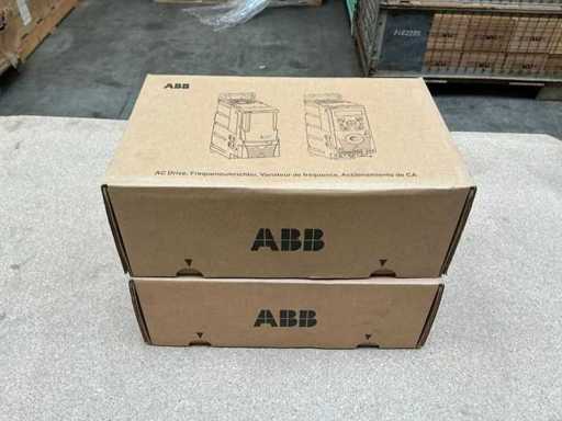 ABB ACS310-03U-09A7-4 Frequentieregelaar (2x)
