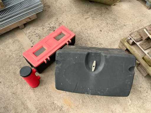 Bacs de rangement pour camions