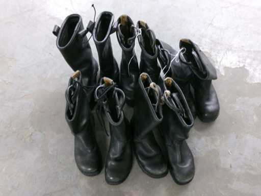Feuerwehr Stiefel Mix, gebraucht (R15) (5x)