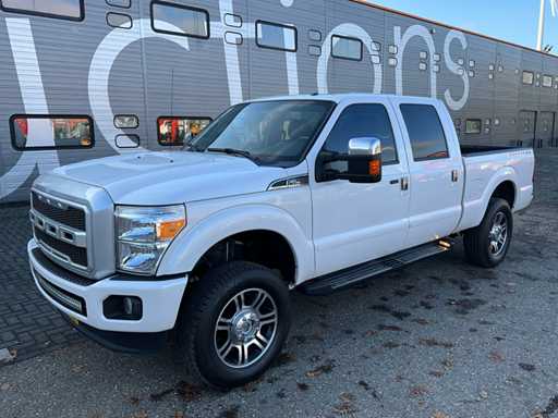 2015 Ford F250 Super Duty Platinum V8 6.2L Lariat V-77-HRZ