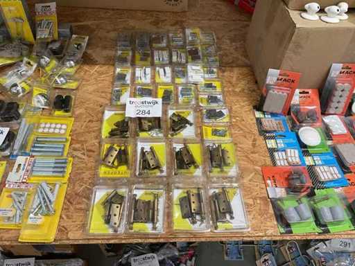 Magnete und Scharniere