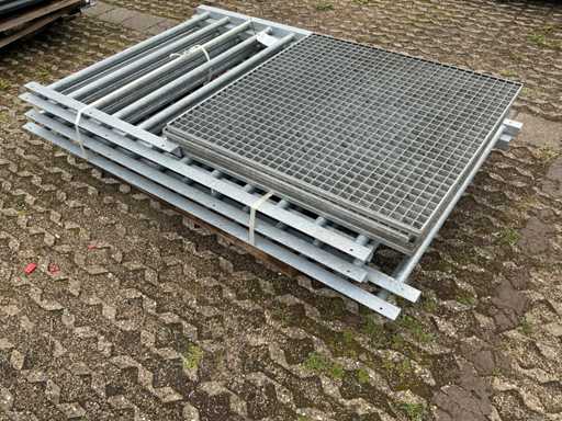 Gegalvaniseerde roosters en hekwerkdelen