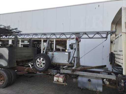 Construction hoist