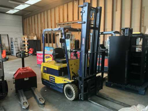 Komatsu FB15M-2 Gabelstapler