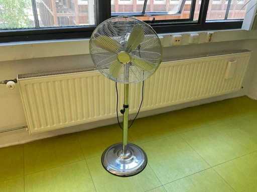 Tristar Standing Fan