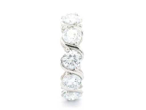 Platinring mit 7,17 crt. Diamant
