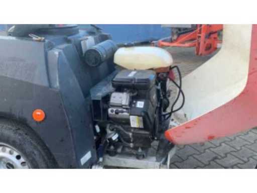 69eb682e-b590-45bb-b7c6-41b86f684fe1.mp4