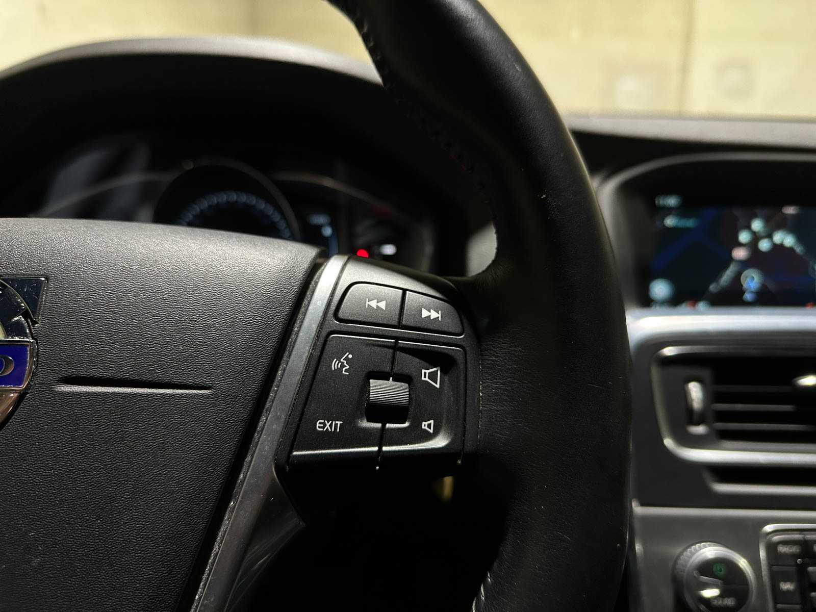 Volvo V60 2.4 D5 Twin Engine Special Edition 163pk 2015, NH-759-L