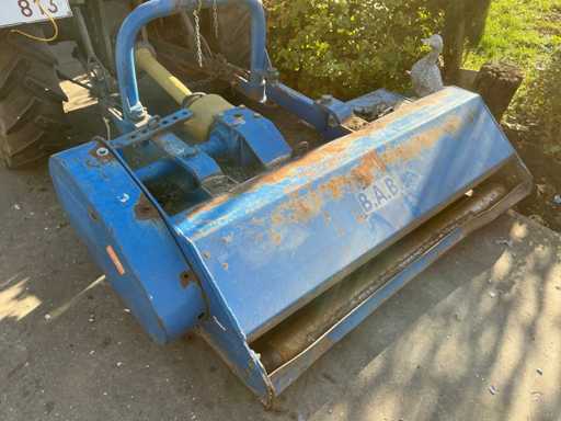 Tondeuse à fléaux montée sur BAB