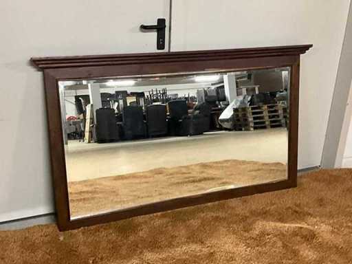 Miroir dans cadre en bois